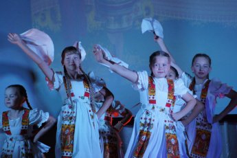 Хореографический ансамбль "Непоседы"
